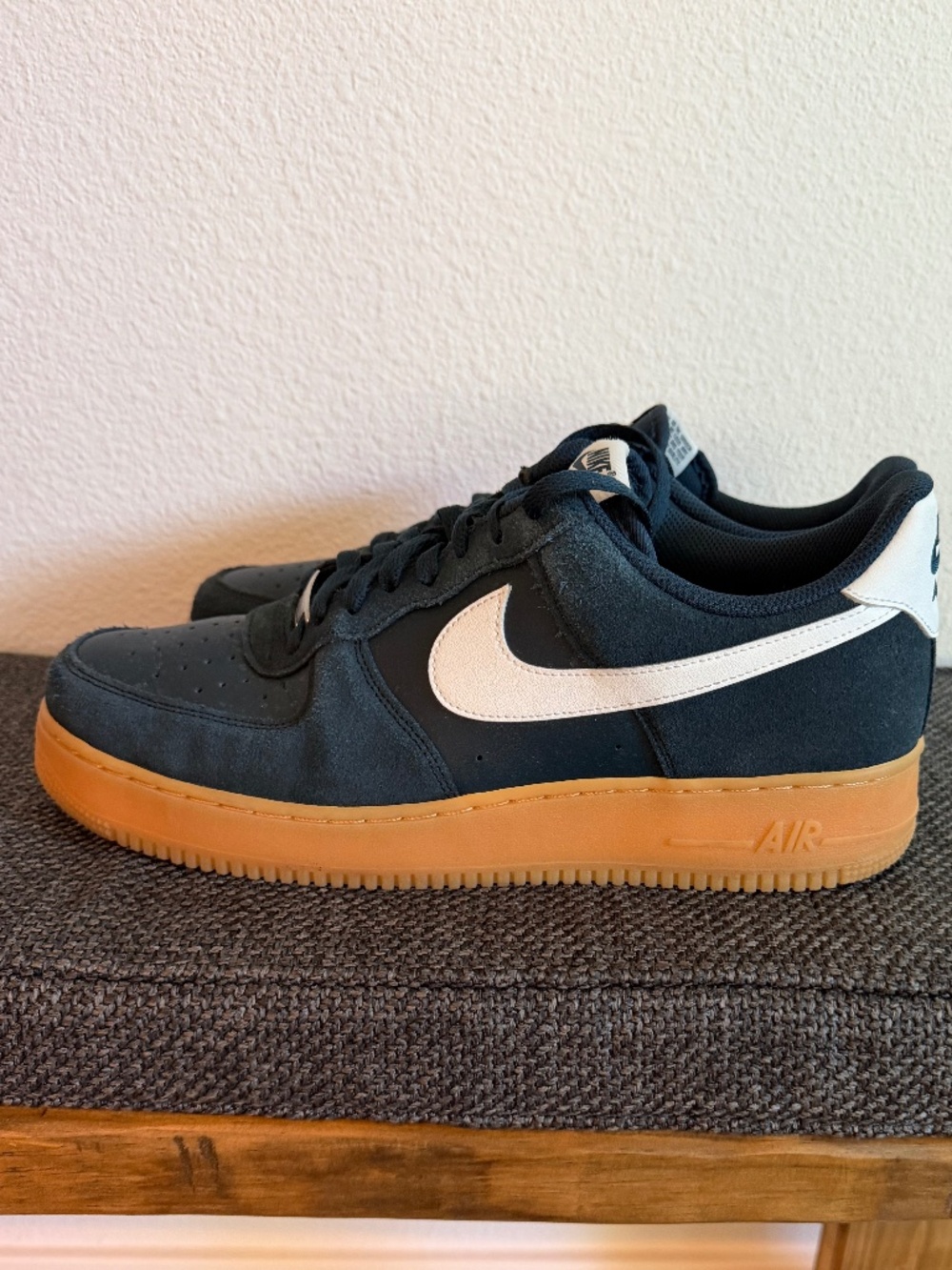 Nike Air Force 1 Men’s Blue Sneakers with Gum Sole Sz 12